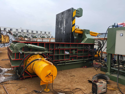 河北金屬打包機(jī)(Y81Q-1350前出包型)